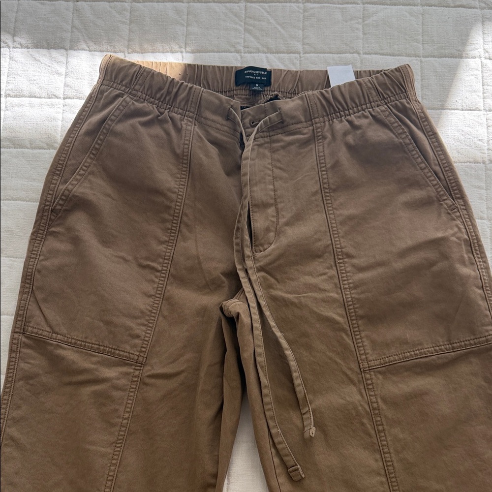Banana Republic tapered mid-rise drawstring utility pants- size S- NWOT